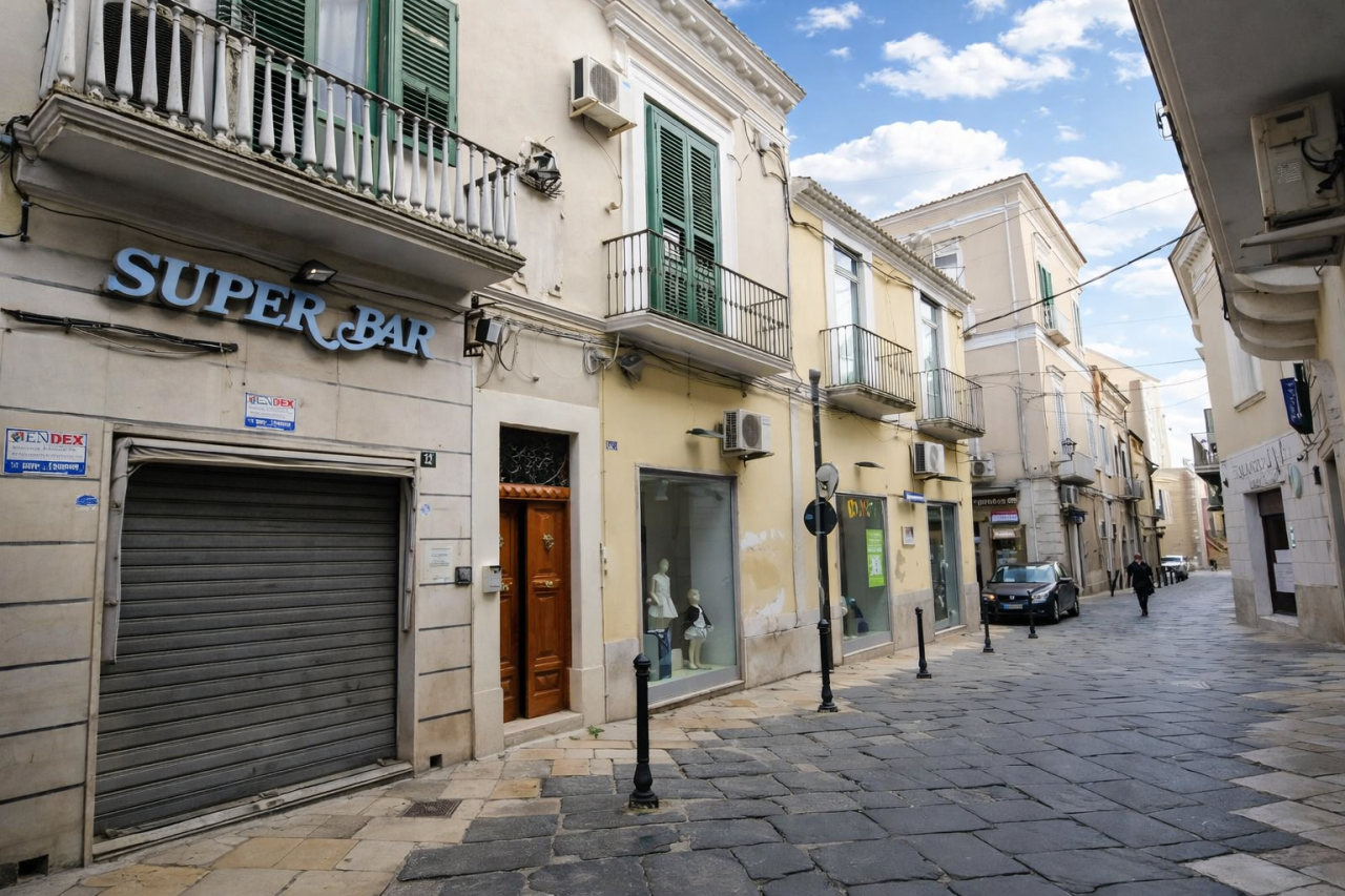 Soluzione indipendente ristrutturata in vendita in Via Gramsci a Lucera, centro storico